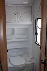 HOBBY 440 SFE трейлер, сантехника