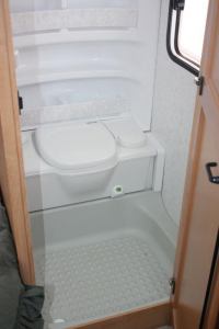 HOBBY 440 SFE трейлер, унитаз