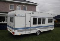 HOBBY 500 внешний вид трейлера - правая и задняя часть HOBBY 500 внешний вид трейлера - правая и задняя часть