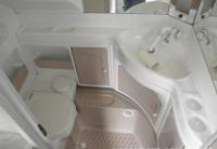 HOBBY 500 внутри трейлера - сантехника - рукомойник, унитаз, душ, зеркала HOBBY 500 внутри трейлера - сантехника - рукомойник, унитаз, душ, зеркала