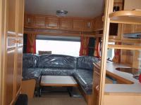 Hobby 560 Prestige автокараван, стойка, шкафы, стол, диван Hobby 560 Prestige автокараван, стойка, шкафы, стол, диван