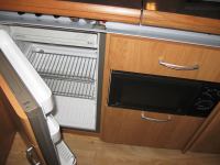 автодом hobby 650 kfu холодилник и свч печка