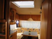 автодом hobby 650 kfu стол и диван