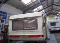 трейлер tabbert 630 задняя часть трейлера