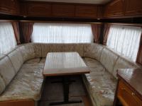 автокемпер tabbert baronessa 650 стол и кресло-кровати вокруг